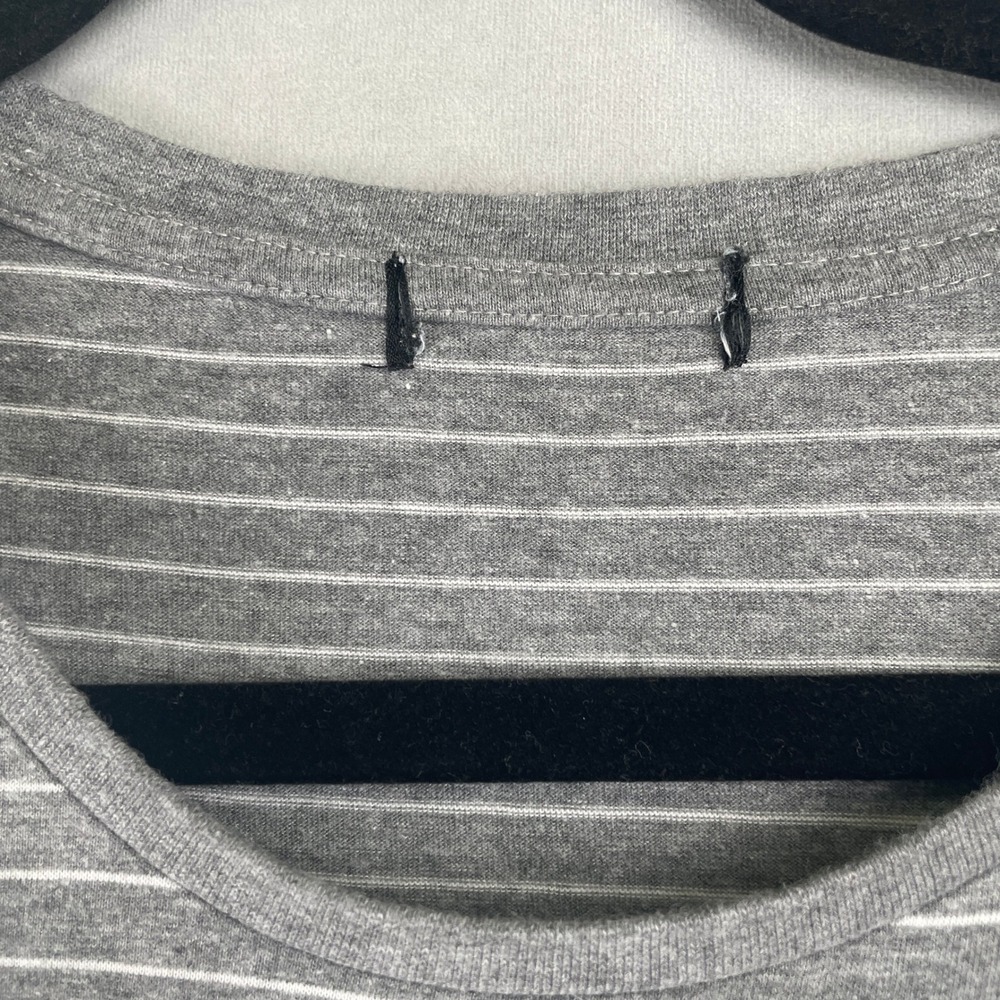 Forever 21 Grey Striped Short Sleeve Pocket T-Shirt Crew Neck Side Slit Mens M - Picture 4 of 6